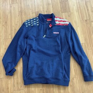 Vineyard Vines pull over sweater